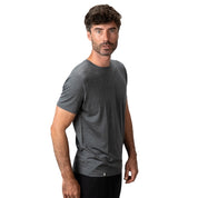Alpin Loacker 100% Merino T-Shirt Herren ultrafein 160g/m² in Nahaufnahme