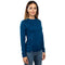 Frau in Merino Langarmshirt Damen 150 g/m², ideal für Outdoor-Aktivitäten, zeigt das ultraleichte, atmungsaktive Design aus temperaturregulierender Merinowolle.