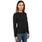 Frau trägt Merino Langarmshirt Damen 150 g/m², ideal für Outdoor-Aktivitäten, aus atmungsaktiver, geruchsneutraler Merinowolle mit CORESPUN-Technologie für erhöhten Komfort und Haltbarkeit.