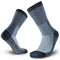Merino Wandersocken Classic Herren & Damen, grau, mit dunklen Akzenten und strukturiertem Design für Komfort. Ideal für Outdoor-Abenteuer, atmungsaktiv und temperaturregulierend durch hohen Merinowollanteil.